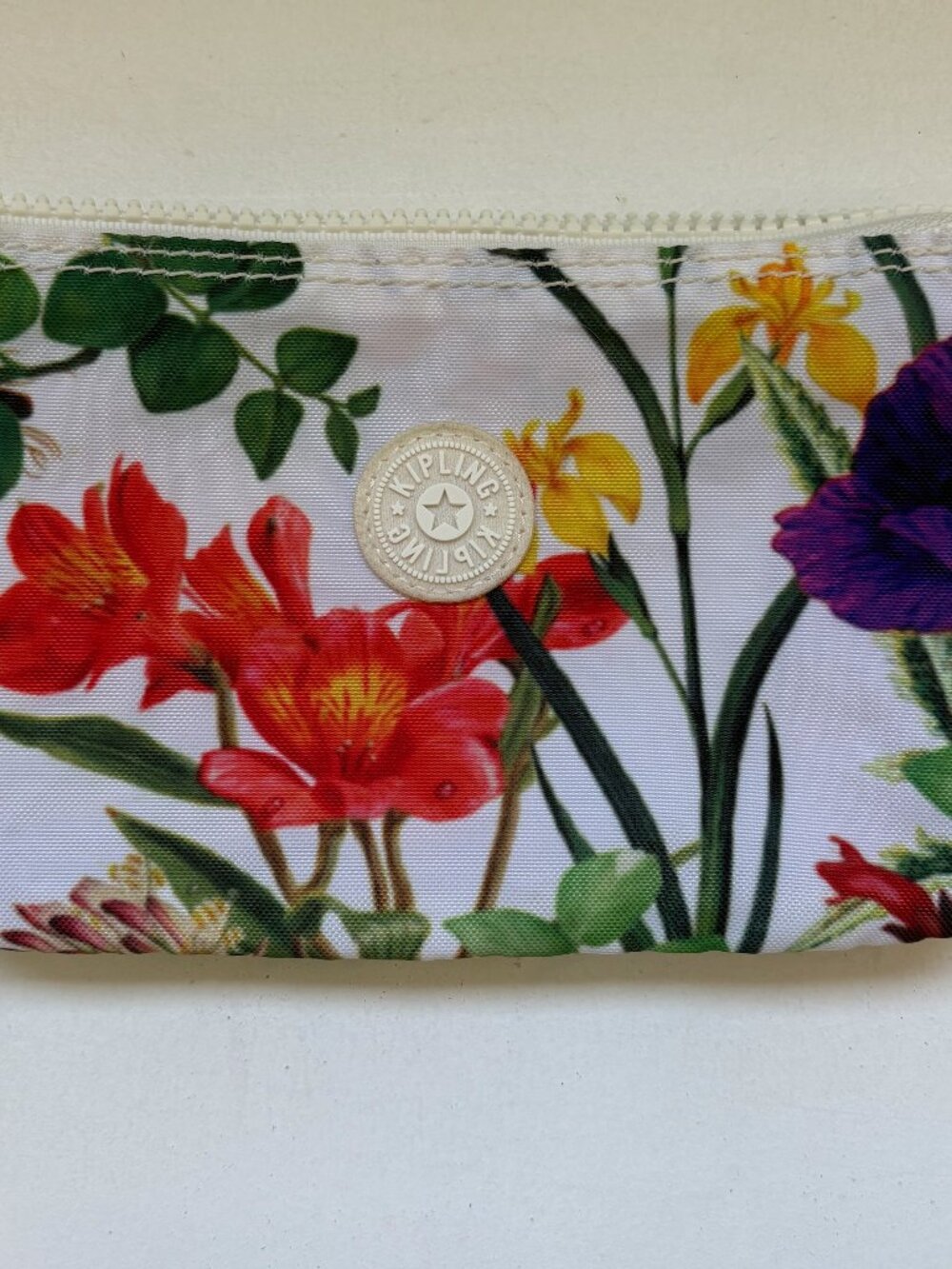 Kipling Pouch +